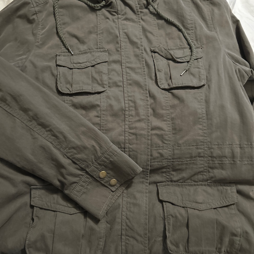 👑 Olive old navy utility jacket $5 if bundled
